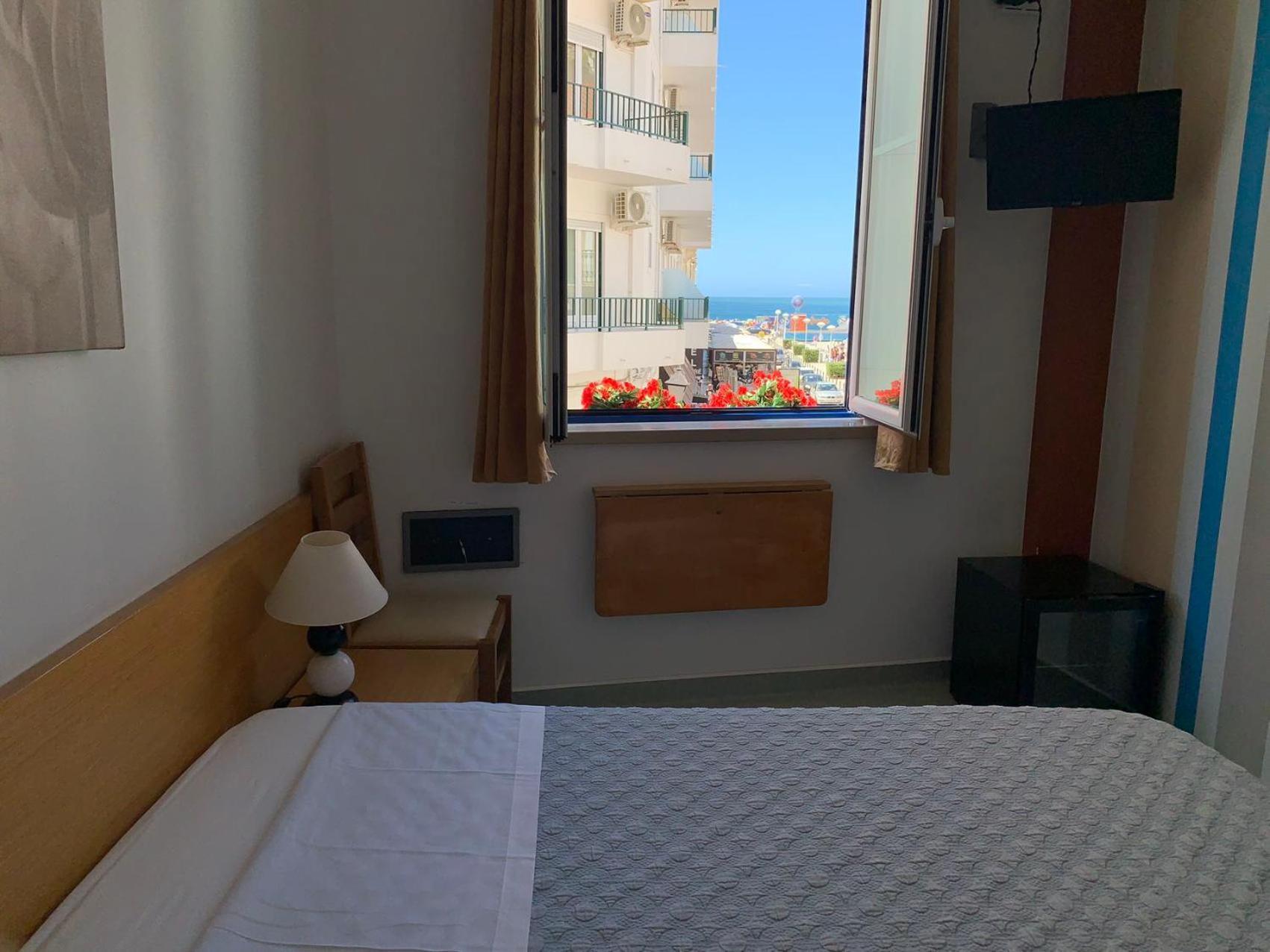Weaa Hotel Назаре Екстер'єр фото