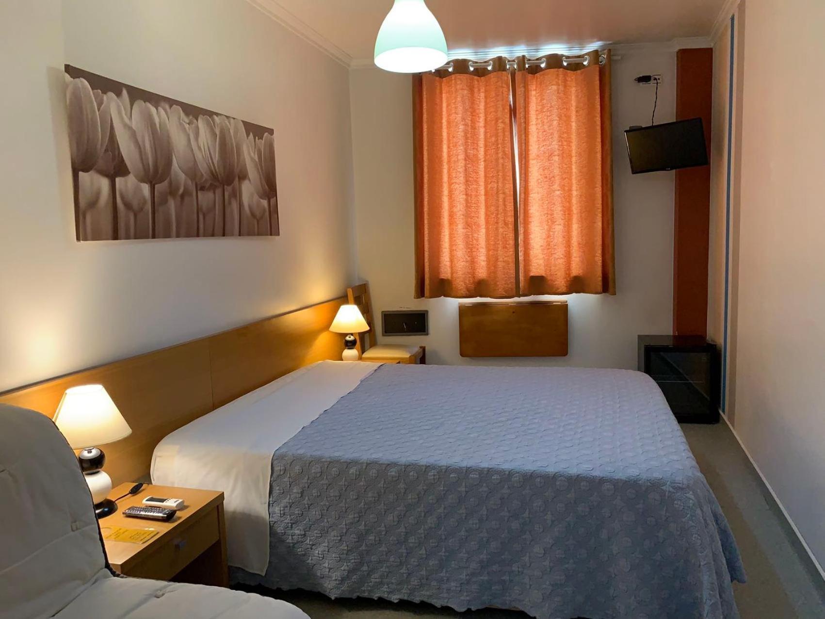Weaa Hotel Назаре Екстер'єр фото